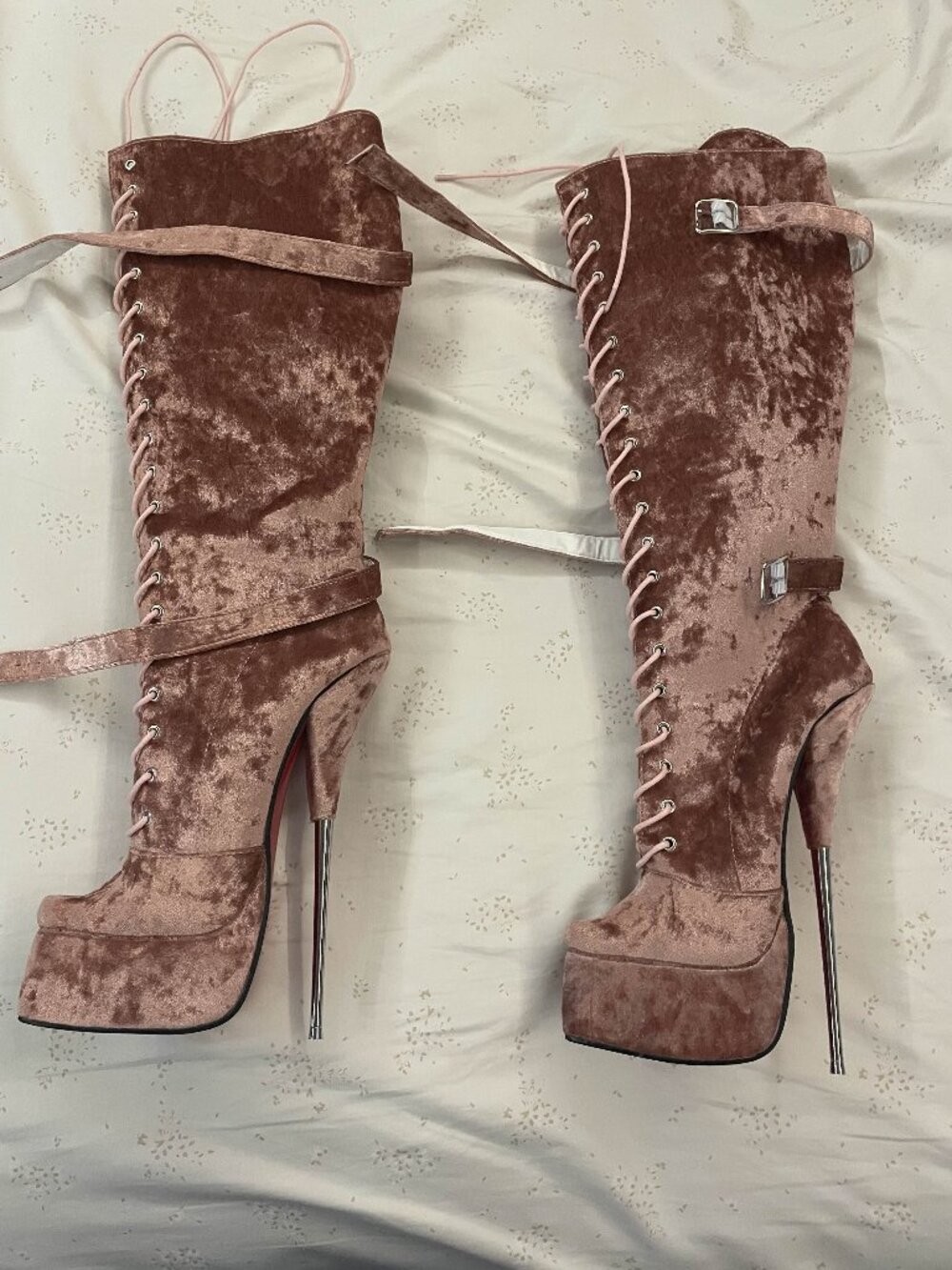Exotic Platform Ballet "Scream" Heels!
